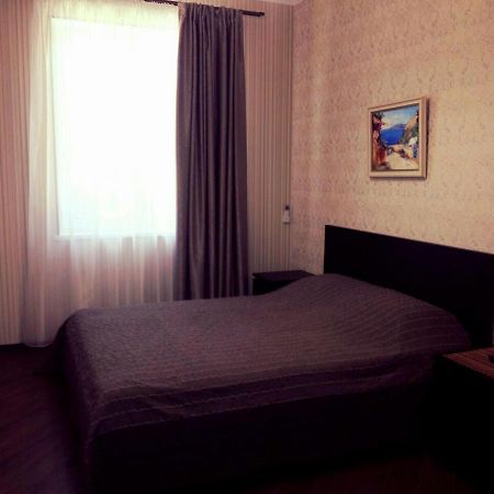 Guest House Belweder Gagra Eksteriør billede